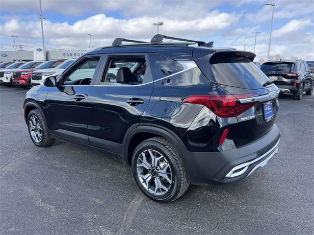 Used 2022 Kia Seltos EX image 5