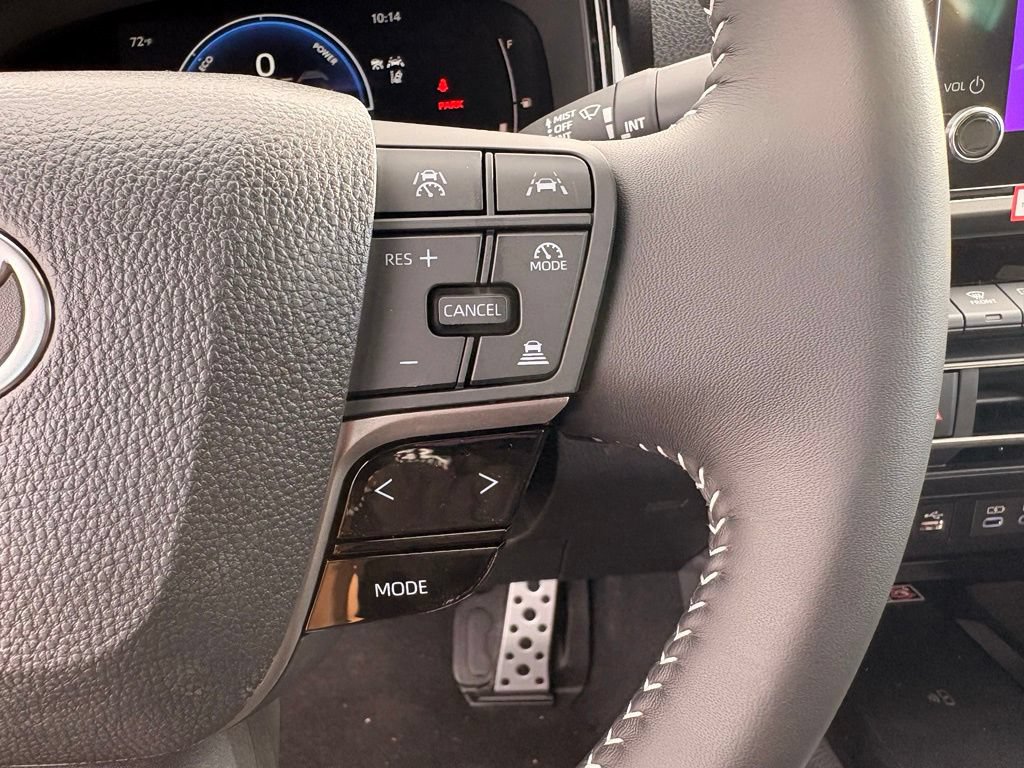 Used 2026 Toyota Camry SE FWD image 23