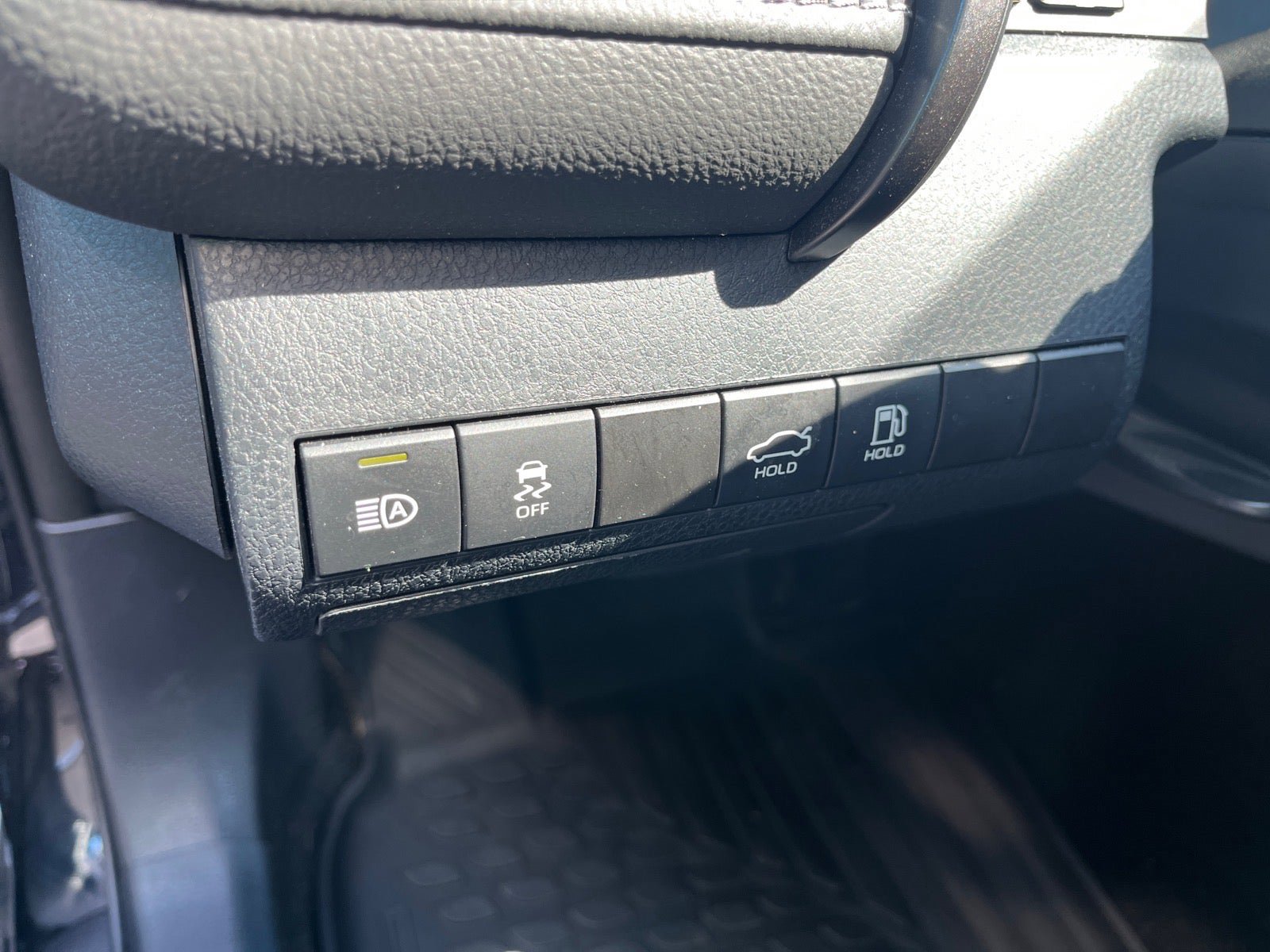 Used 2024 Toyota Camry SE FWD image 18