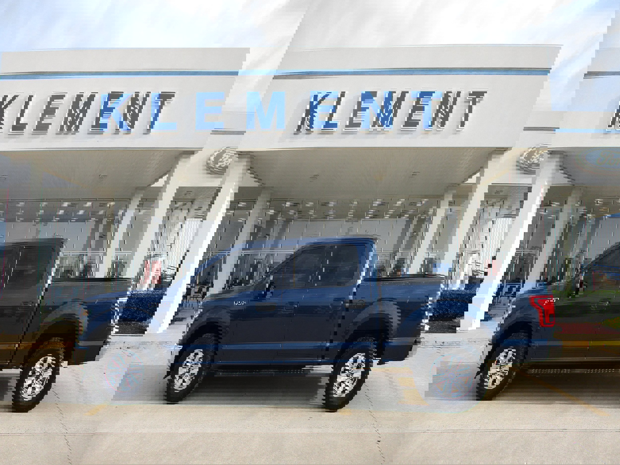 Used 2017 Ford F150 XLT w/ Trailer Tow Package image 1