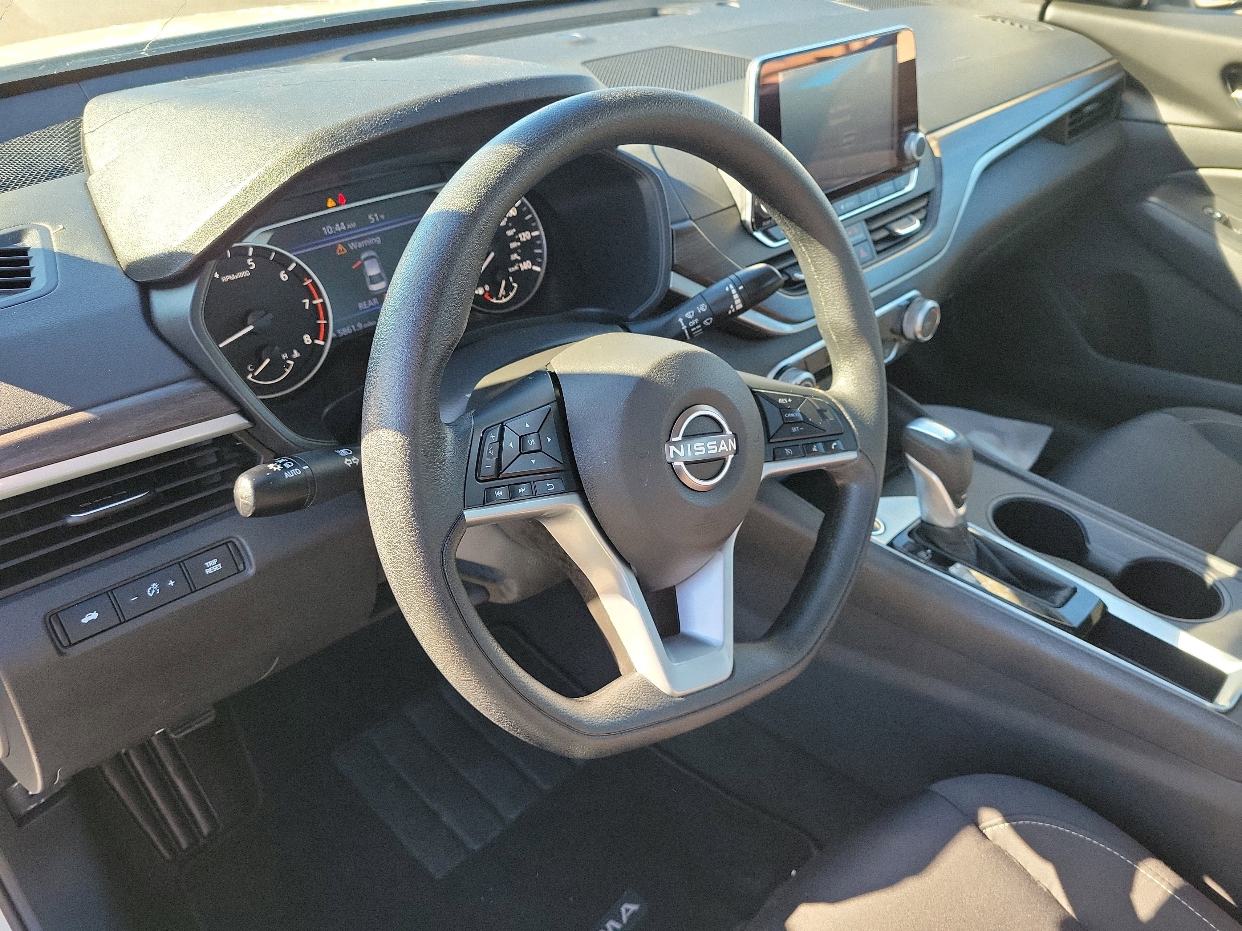 Used 2025 Nissan Altima 2.5 SV image 18