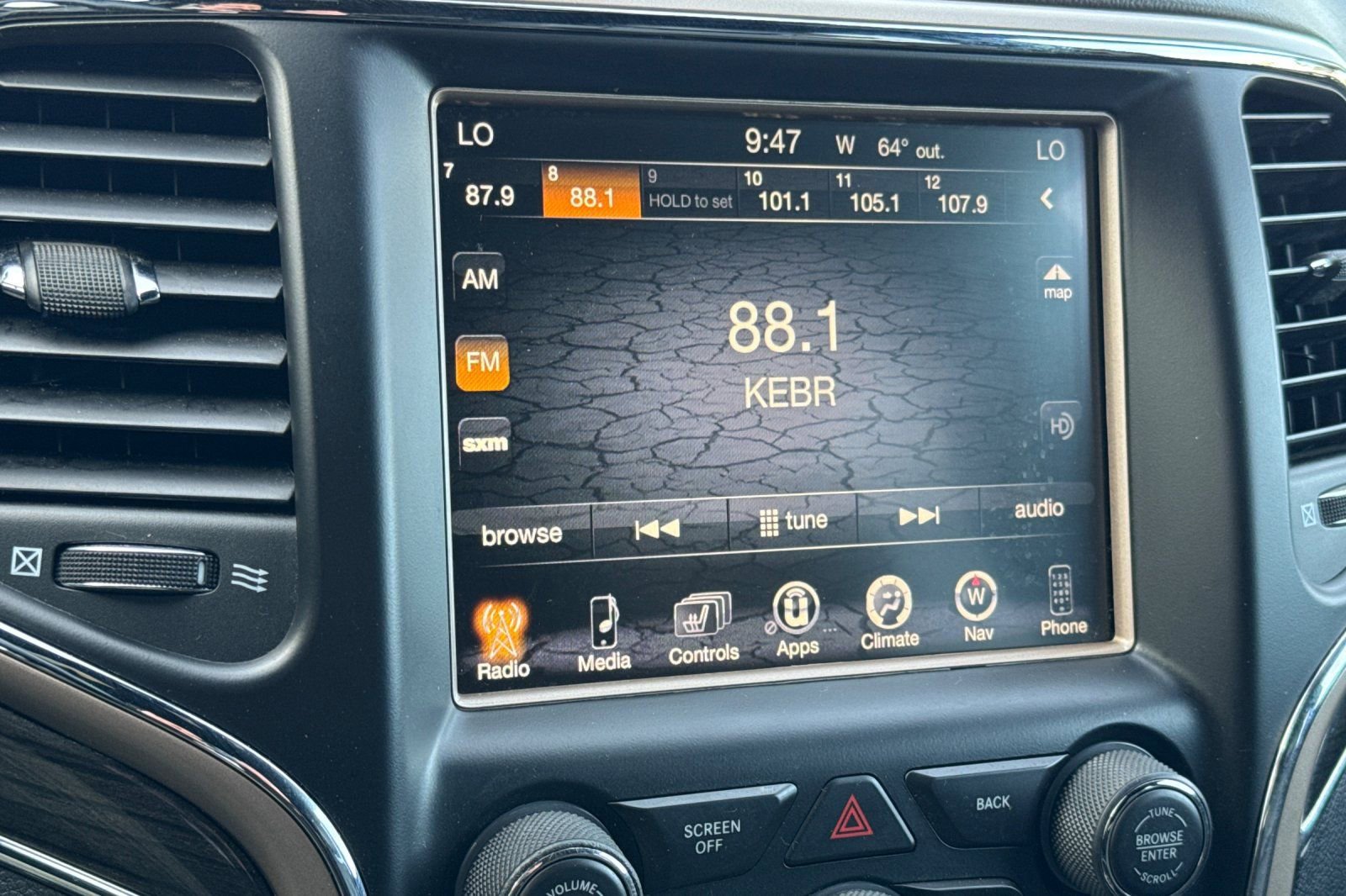 Used 2017 Jeep Grand Cherokee Overland image 20