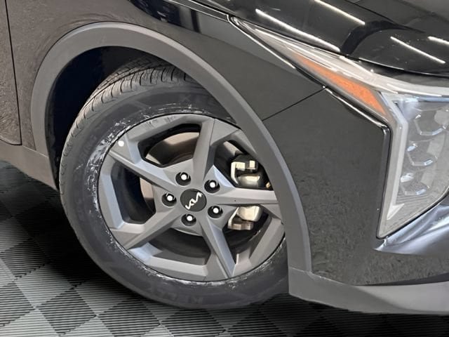 Used 2025 Kia K4 FWD image 28