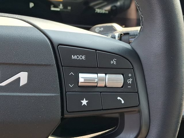 Used 2025 Kia K4 EX FWD image 23