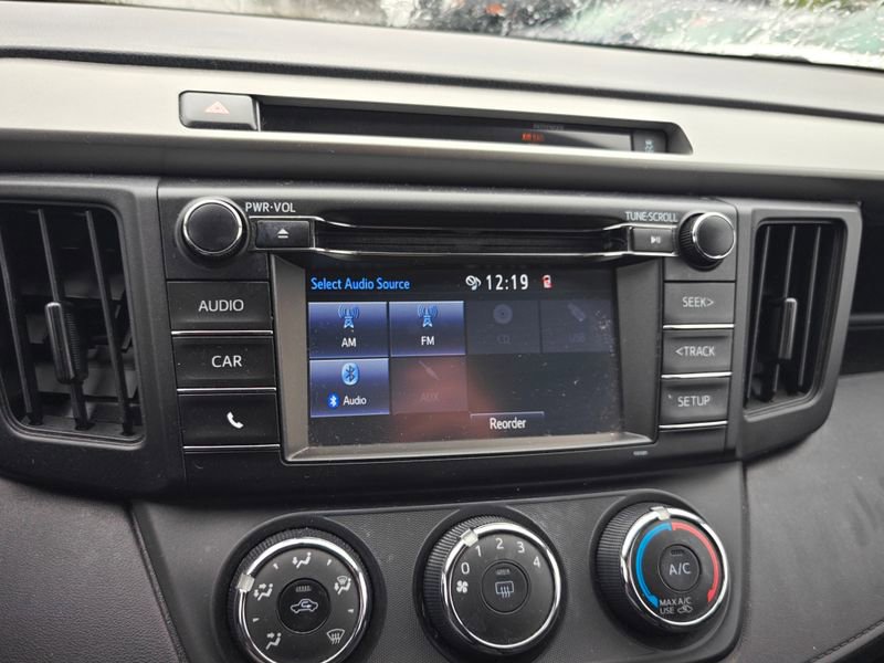 Used 2016 Toyota RAV4 LE w/ Four Season Floor Mat Package AWD/4WD image 12