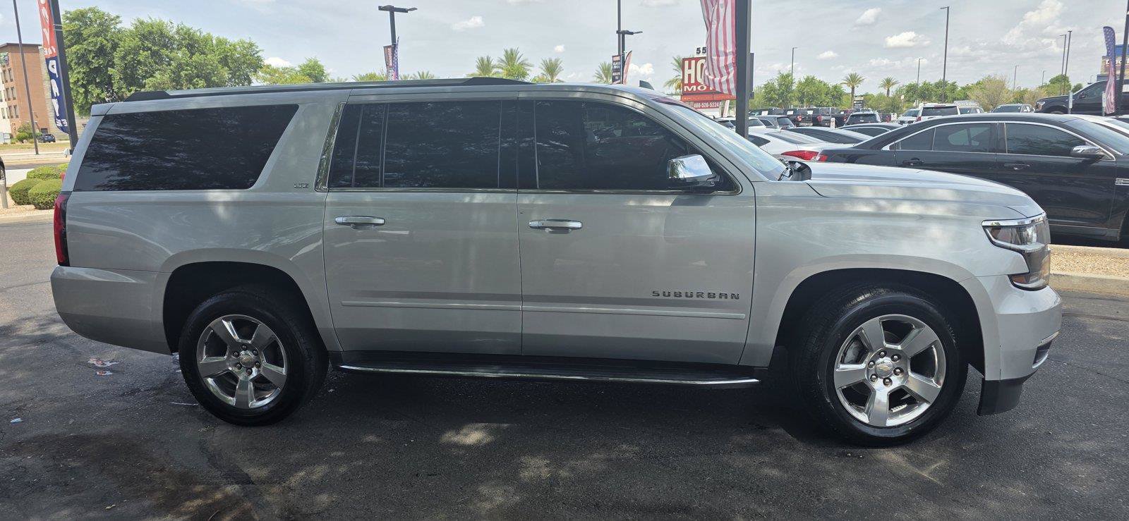 Used 2016 Chevrolet Suburban LTZ AWD/4WD image 4