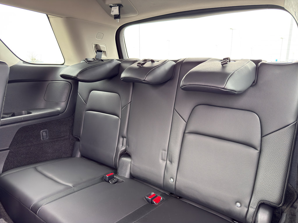 Certified 2025 Nissan Pathfinder SL image 35