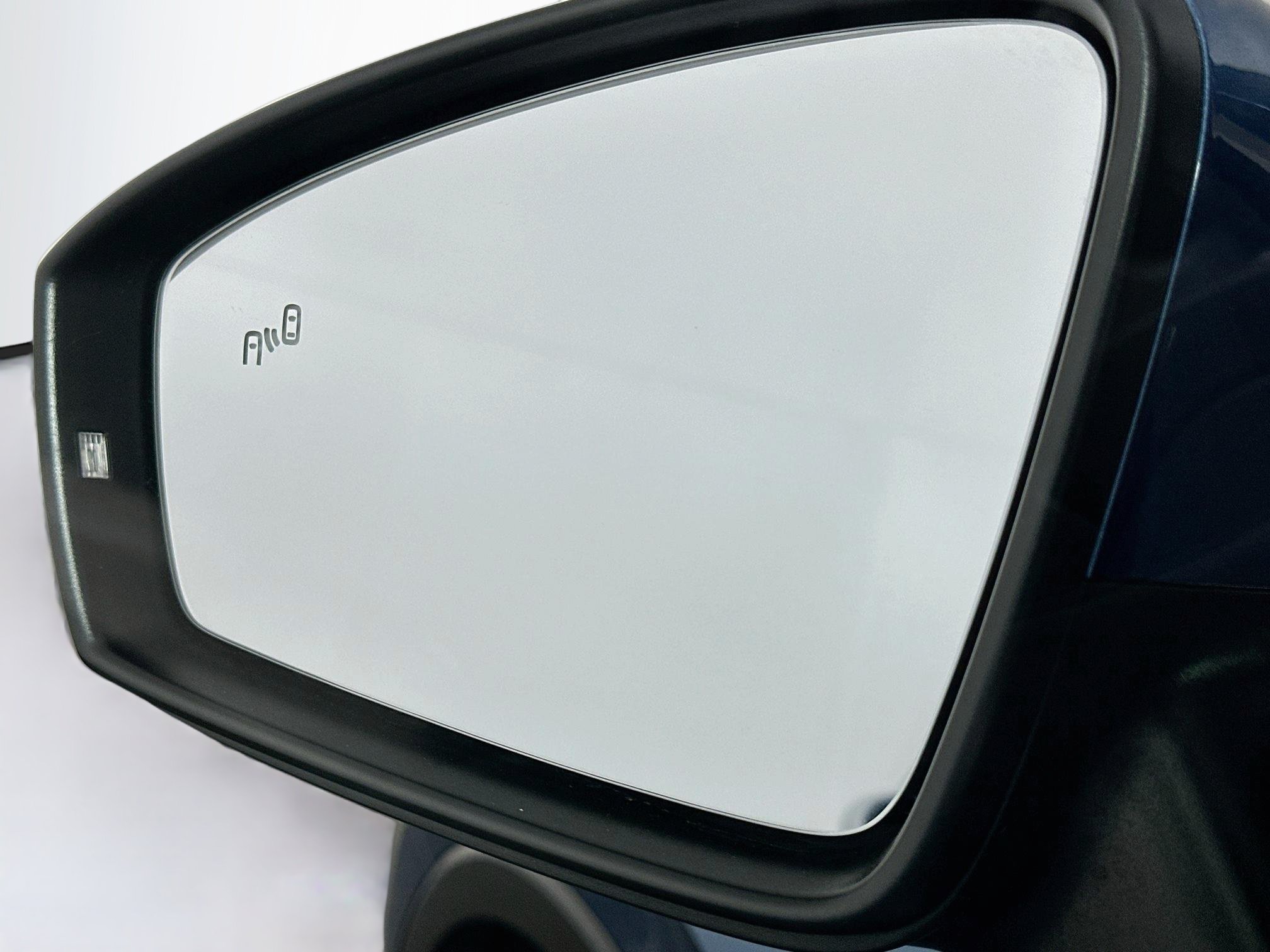 Used 2019 Volkswagen Tiguan SE w/ Panoramic Sunroof Package FWD image 16