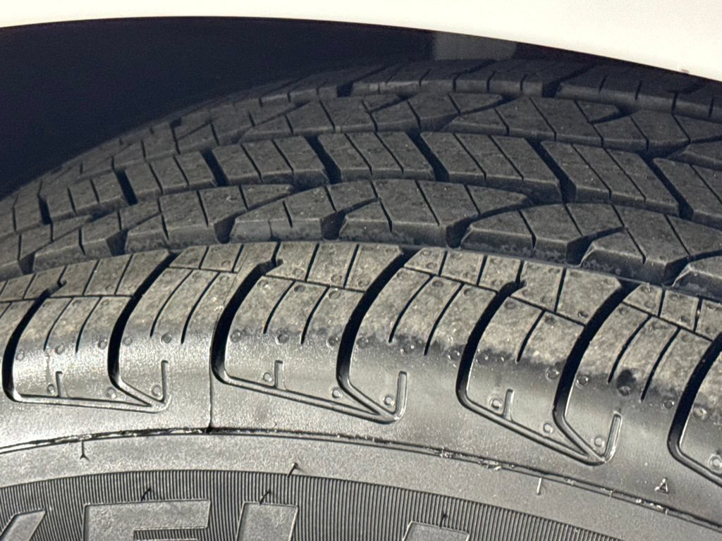 Certified 2024 Chevrolet Equinox LT AWD/4WD image 13