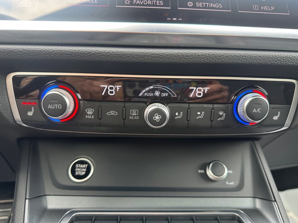 Certified 2025 Audi Q3 2.0T Premium Plus w/ Premium Plus Package image 18