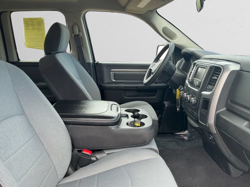 Used 2024 RAM 1500 Classic SLT AWD/4WD image 15