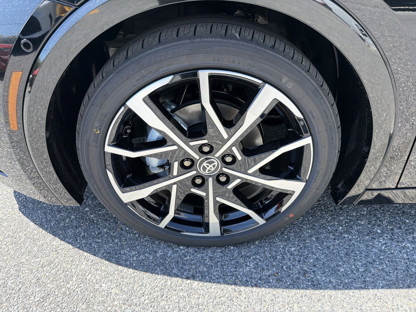 New 2026 Toyota Prius Plug-In Hybrid FWD image 12