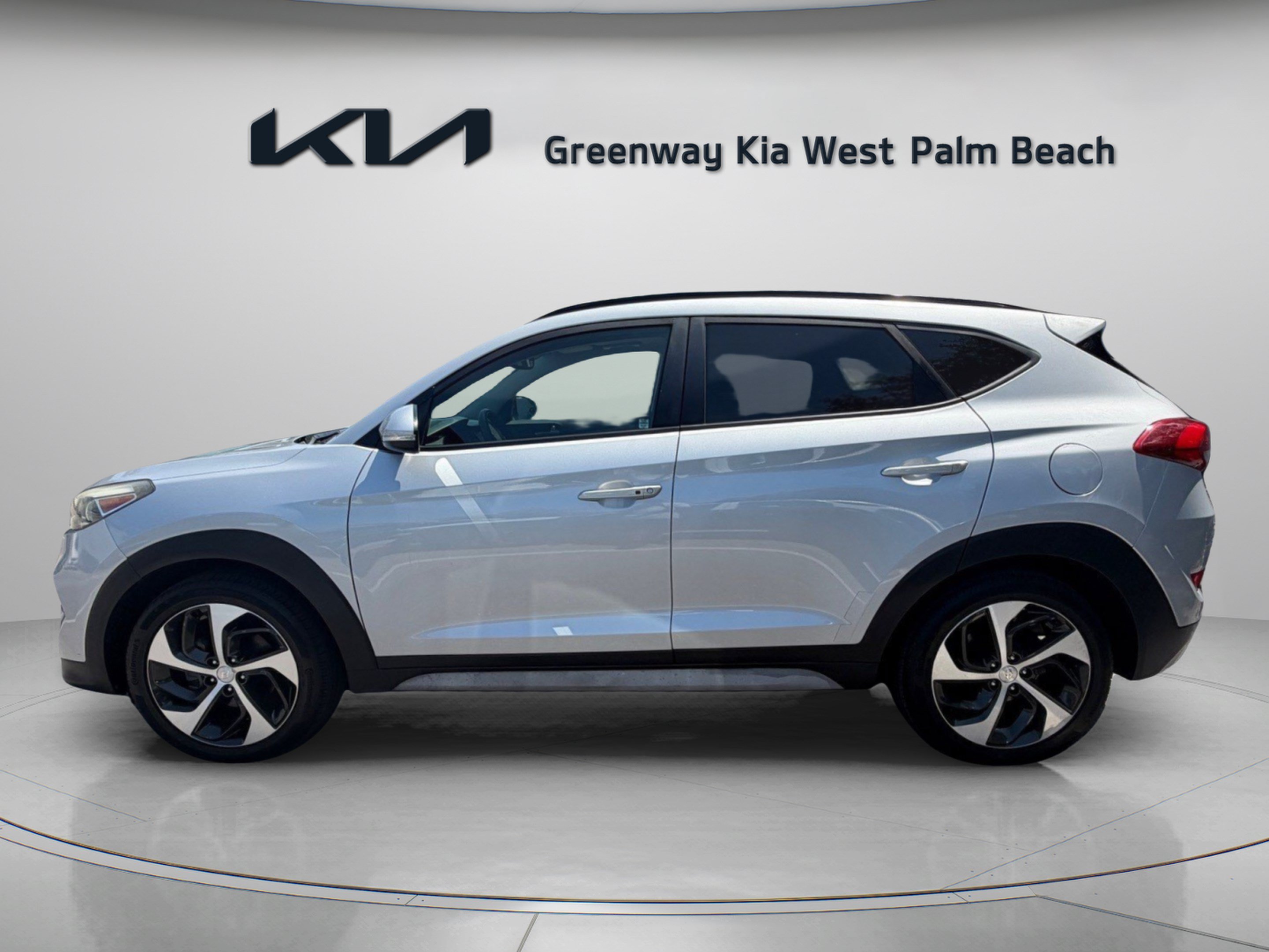 Used 2018 Hyundai Tucson Value AWD/4WD image 4