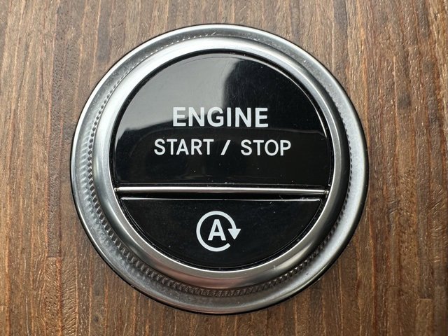 Used 2023 Mercedes-Benz C 300 4MATIC Sedan image 24