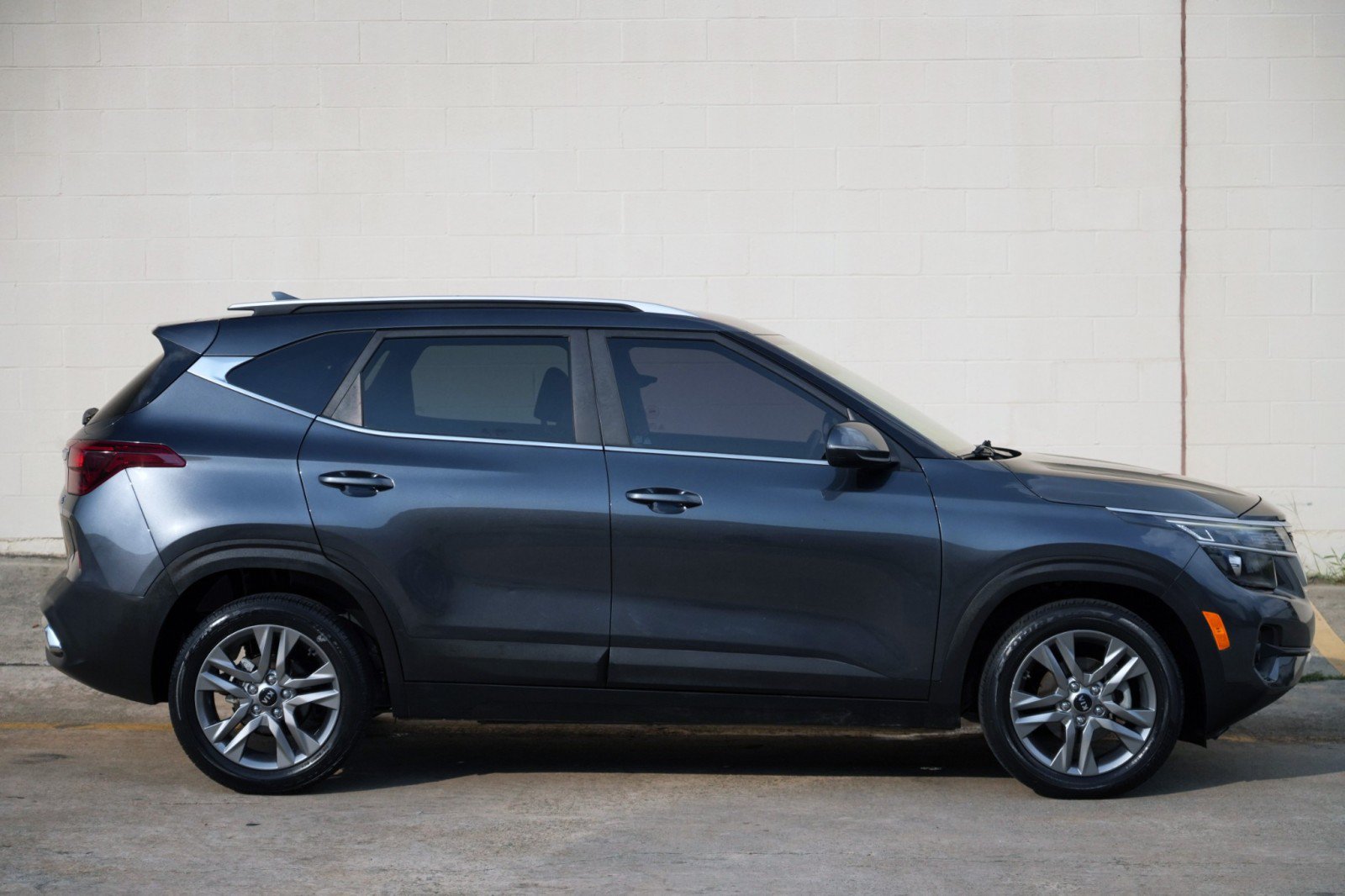 Used 2021 Kia Seltos S FWD image 45
