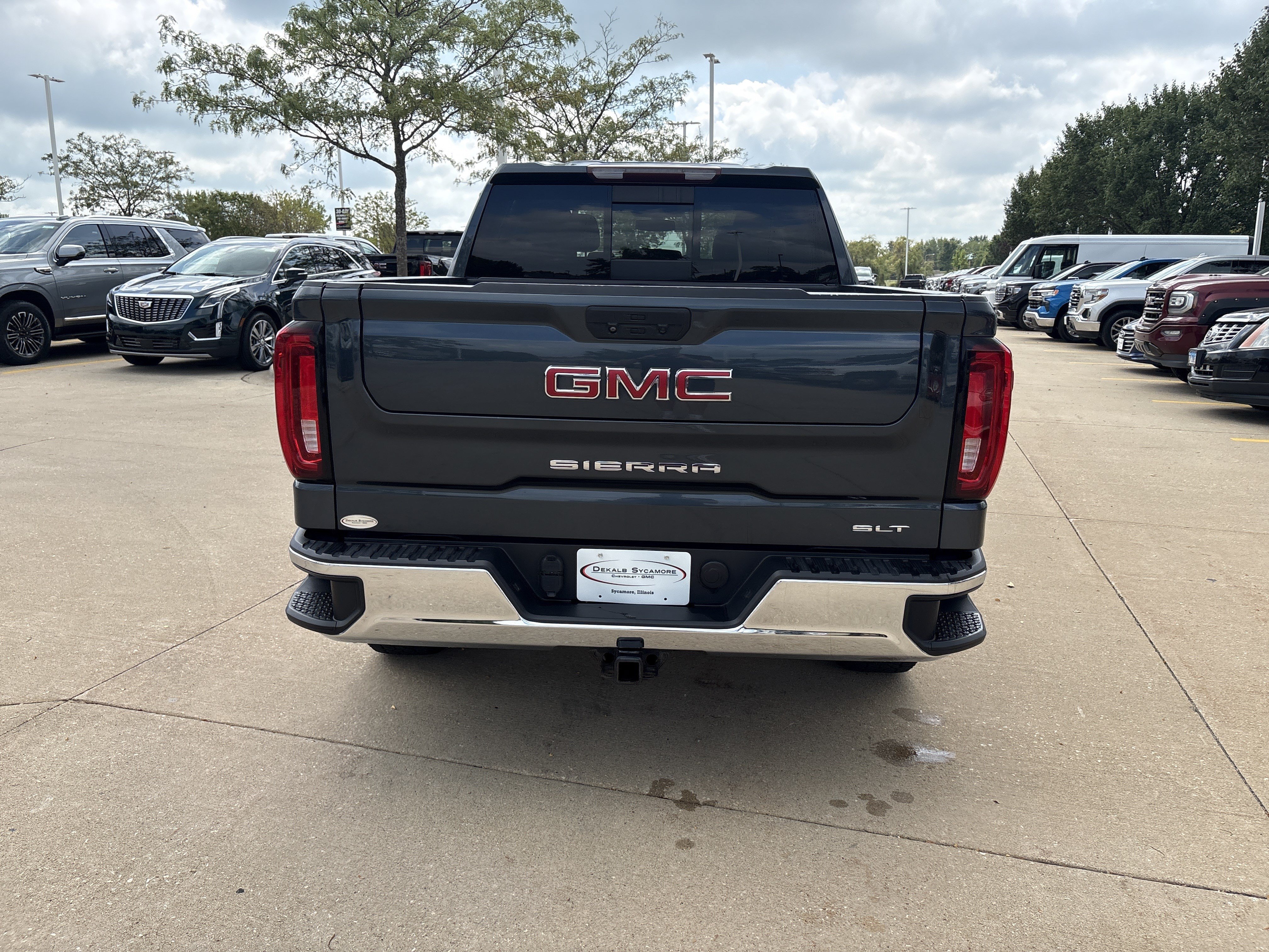 Used 2020 GMC Sierra 1500 SLT w/ SLT Premium Package AWD/4WD image 8