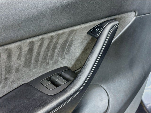 Used 2022 Tesla Model Y Performance AWD/4WD image 17