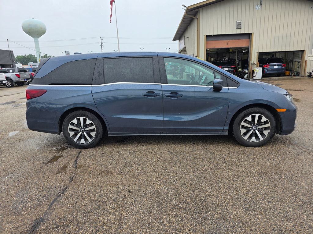 Used 2025 Honda Odyssey EX-L image 10