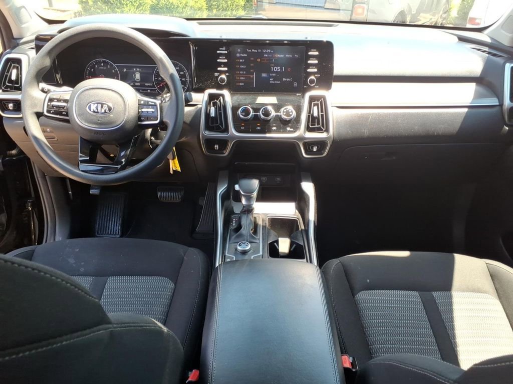 Used 2021 Kia Sorento LX FWD image 8