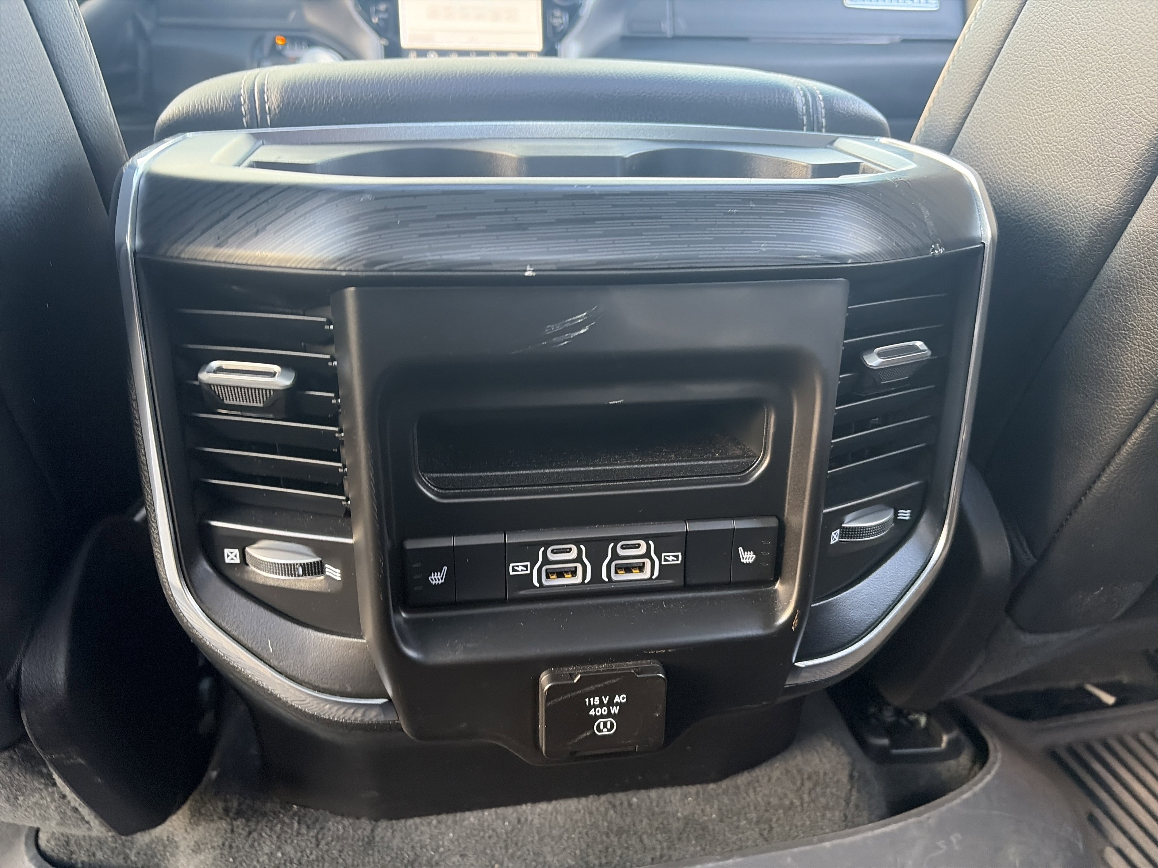 Used 2024 RAM 1500 Laramie image 30