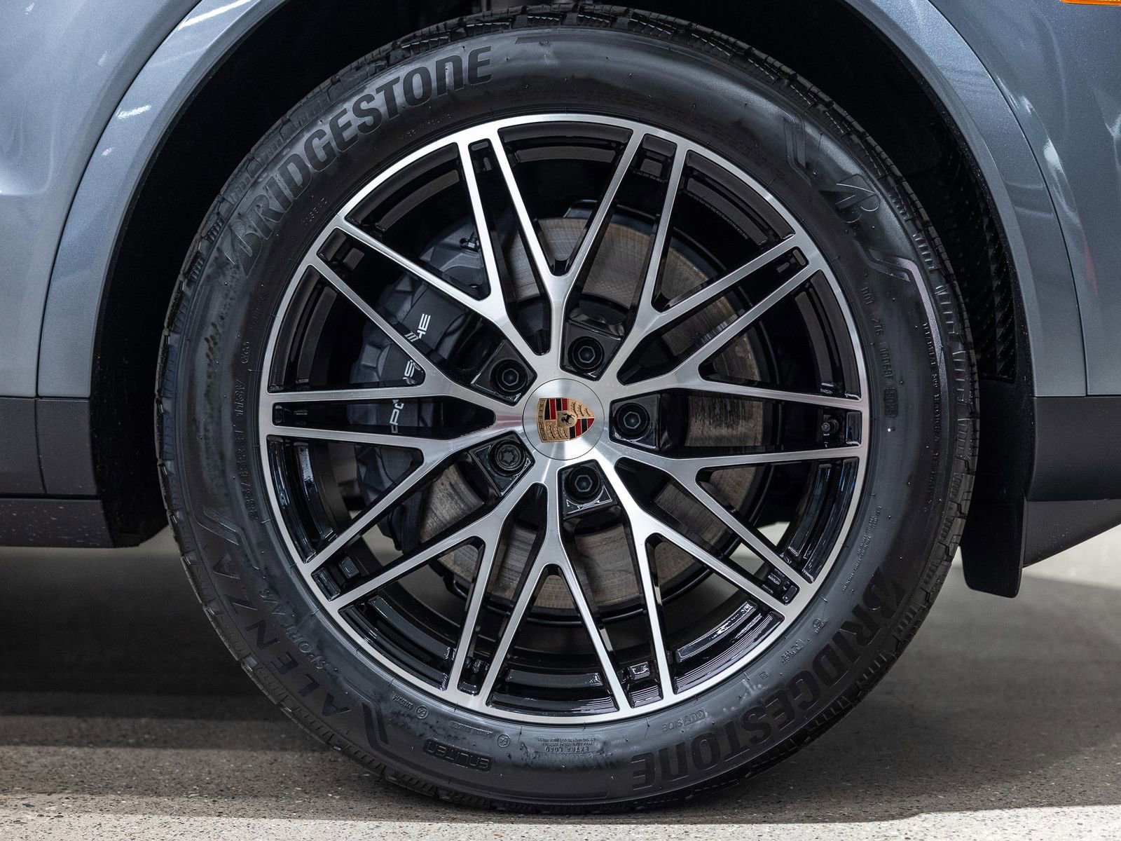 New 2026 Porsche Cayenne image 19