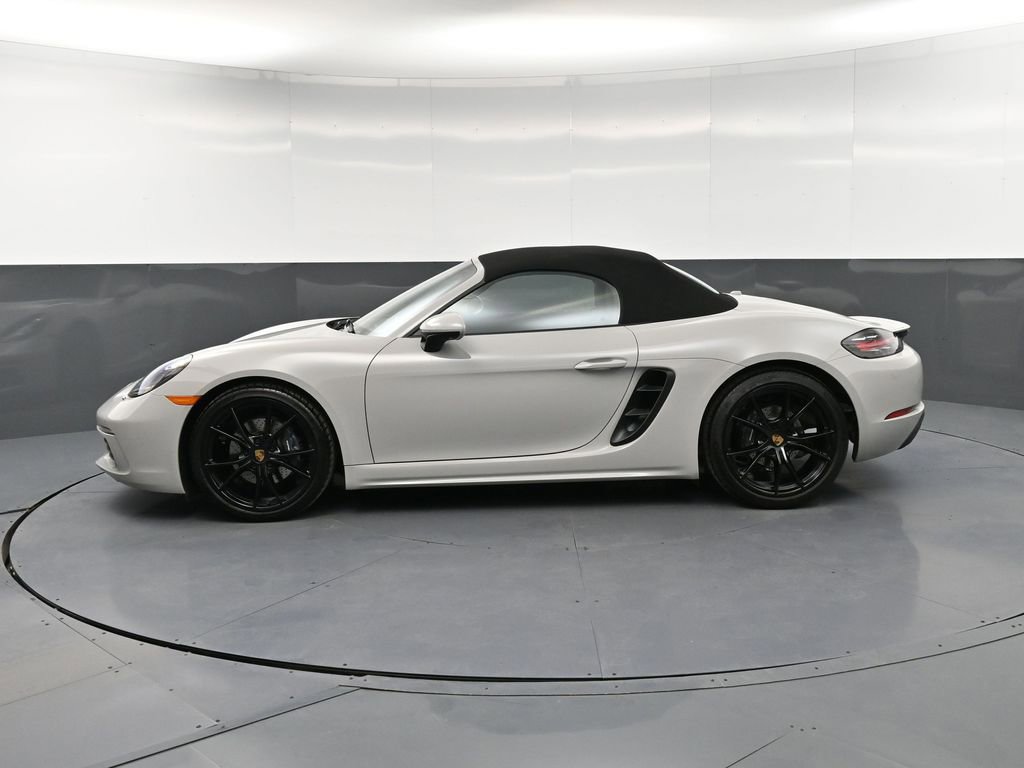 Certified 2025 Porsche 718 Boxster image 2