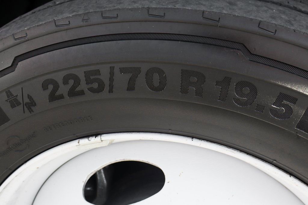 Used 2020 Ford F550 2WD Regular Cab Super Duty image 46