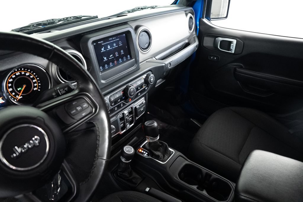 Used 2023 Jeep Gladiator Sport AWD/4WD image 29