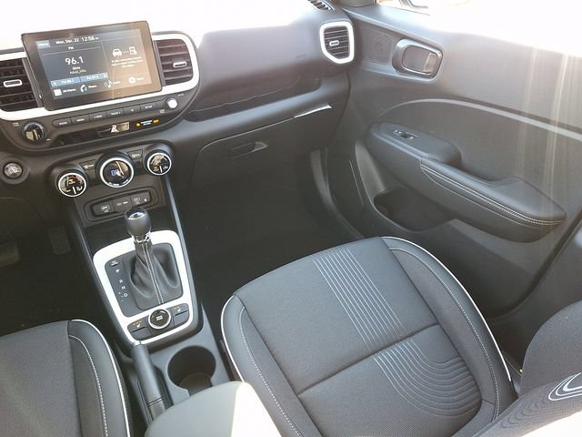 New 2026 Hyundai Venue SEL FWD image 11