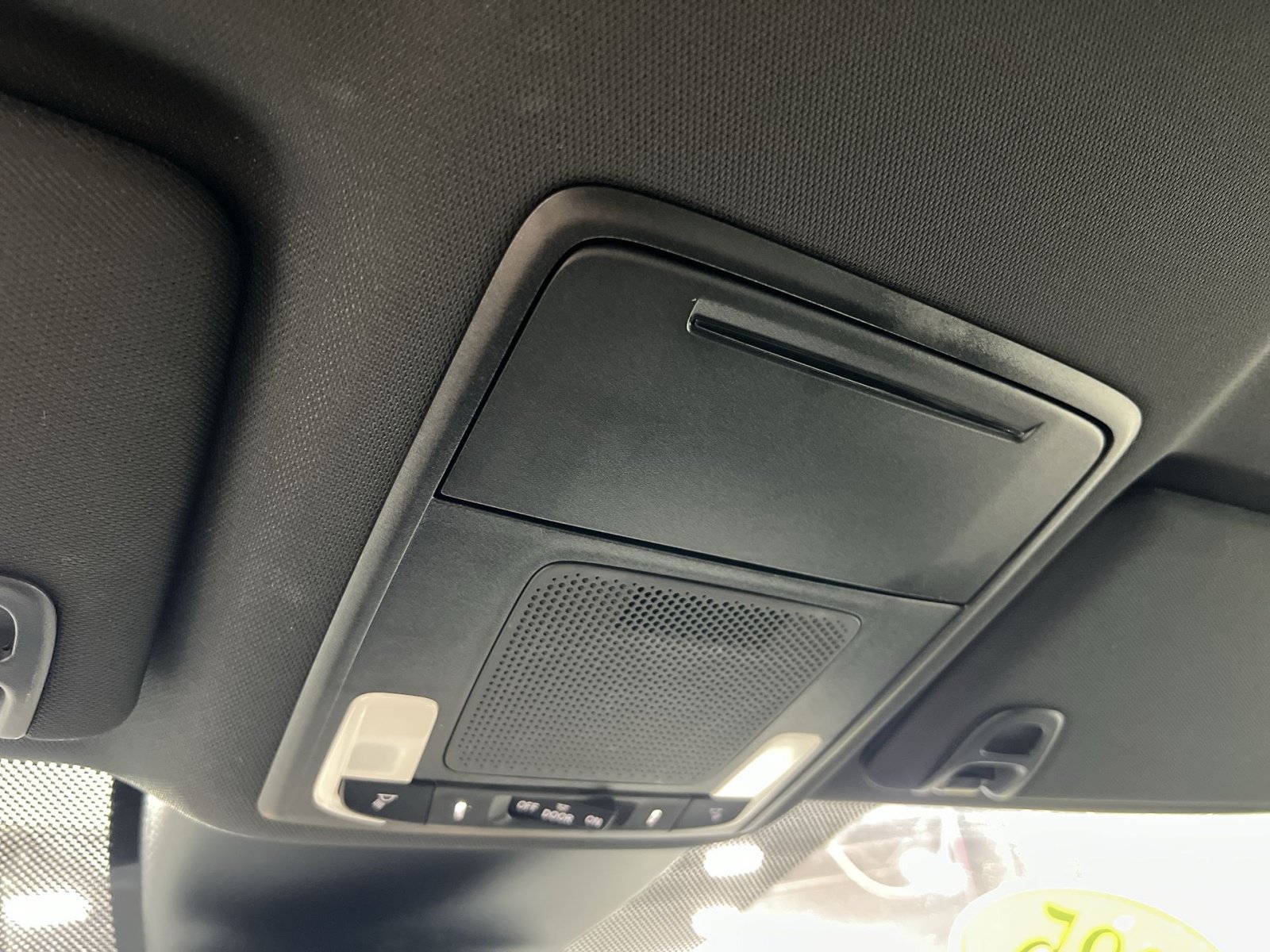 Used 2025 Honda Pilot Sport image 36