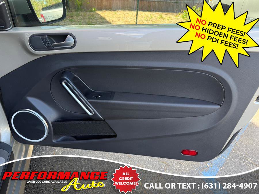 Used 2013 Volkswagen Beetle TDI image 23