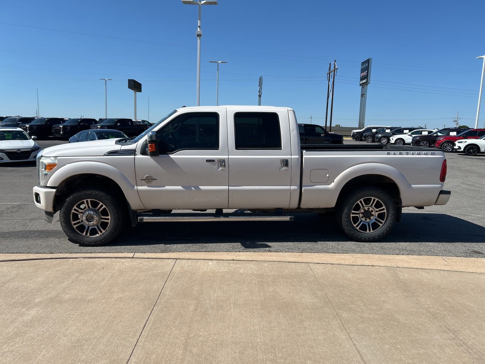 Used 2015 Ford F250 Platinum w/ FX4 Off-Road Package AWD/4WD image 6