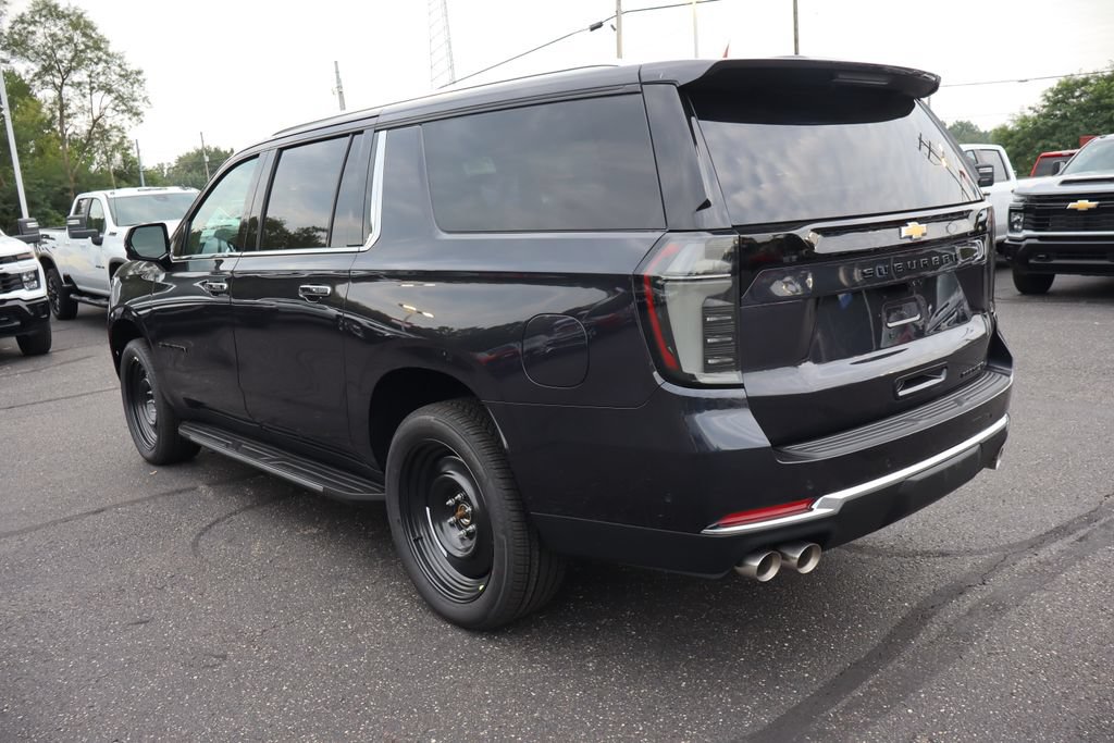 New 2026 Chevrolet Suburban Premier AWD/4WD image 3