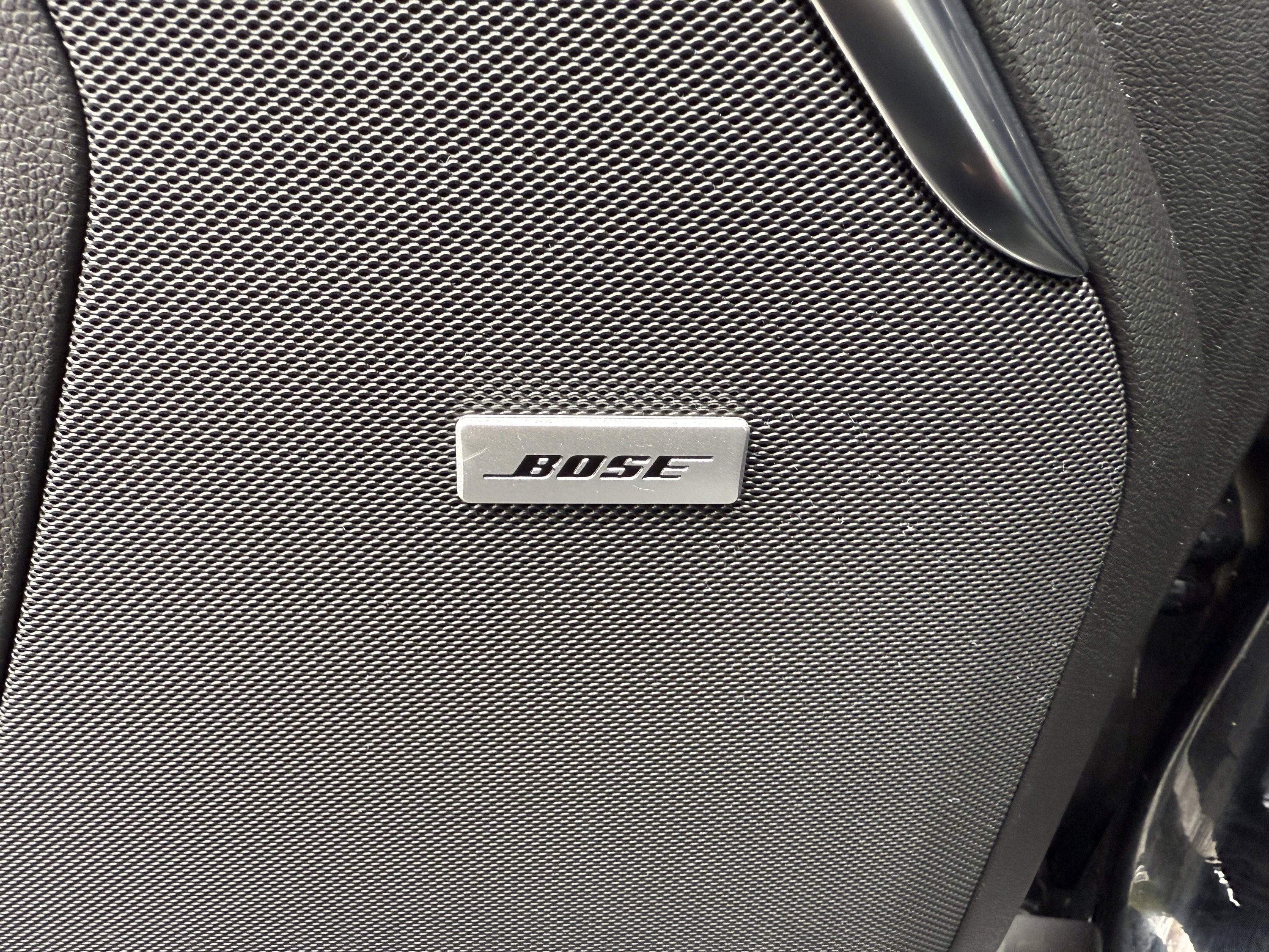 Used 2024 GMC Yukon XL Denali w/ Advanced Technology Package image 15