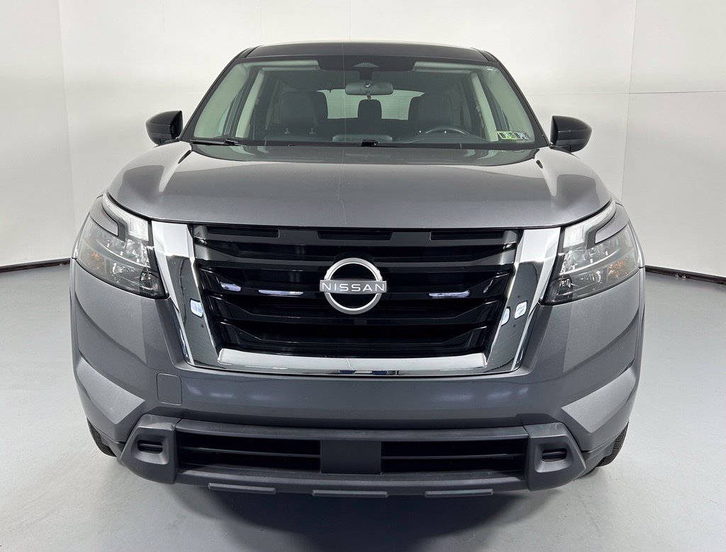 Used 2024 Nissan Pathfinder S w/ Cargo Package AWD/4WD image 2