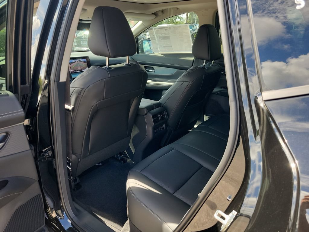 New 2026 Nissan Murano Platinum w/ Cargo Package AWD/4WD image 11