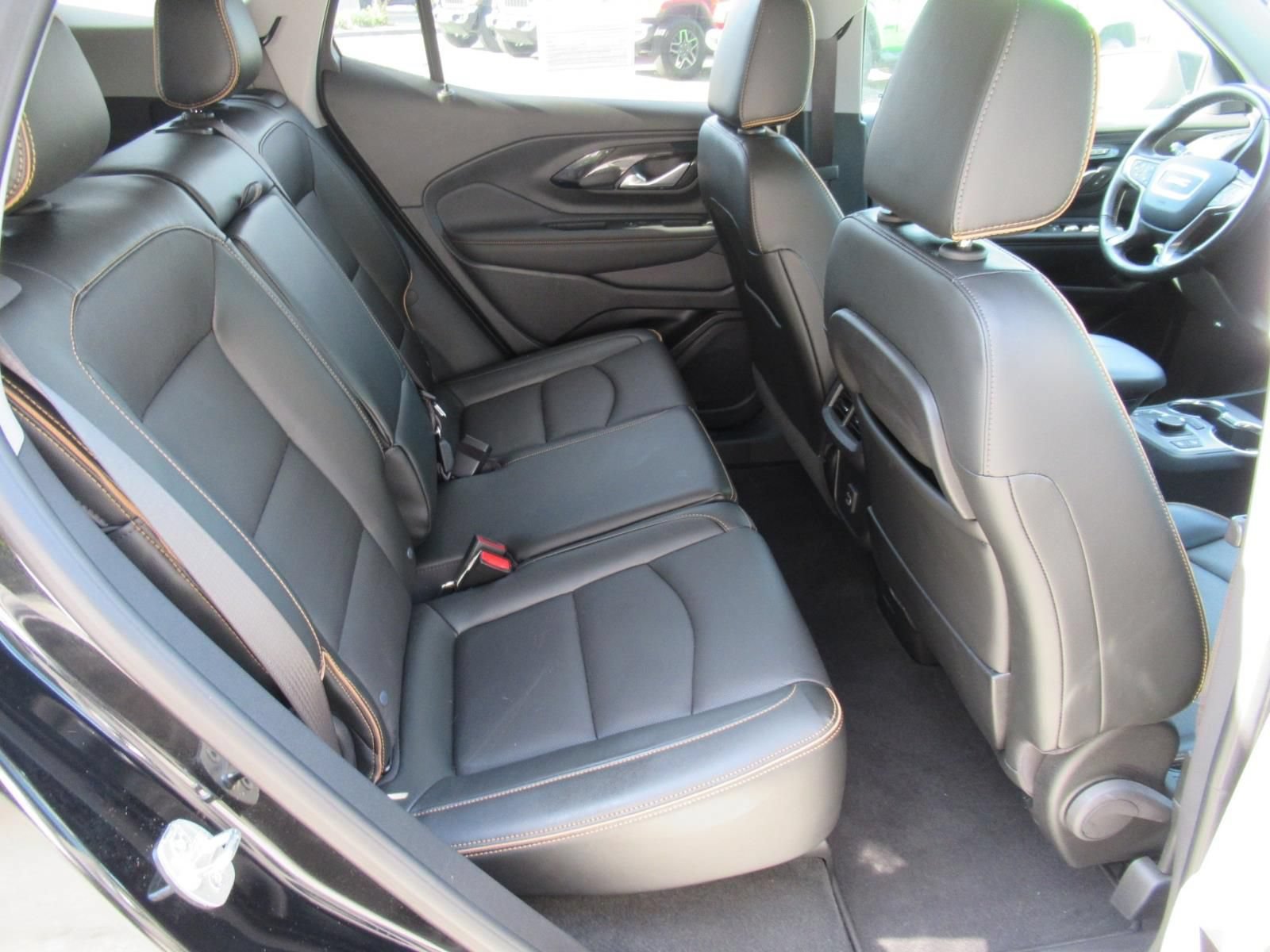 Used 2022 GMC Terrain AT4 w/ Infotainment Package II AWD/4WD image 34
