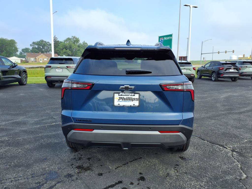 New 2026 Chevrolet Equinox LT w/ Midnight Edition image 5
