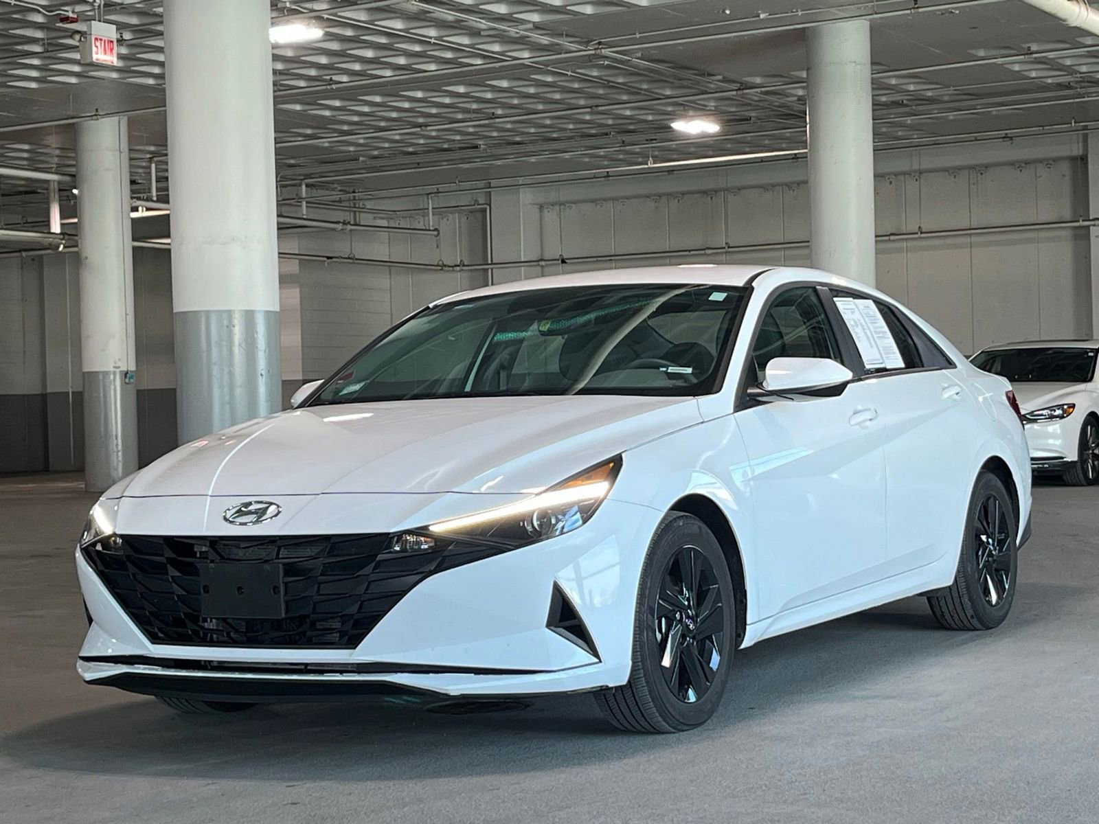 Used 2023 Hyundai Elantra Blue FWD image 4