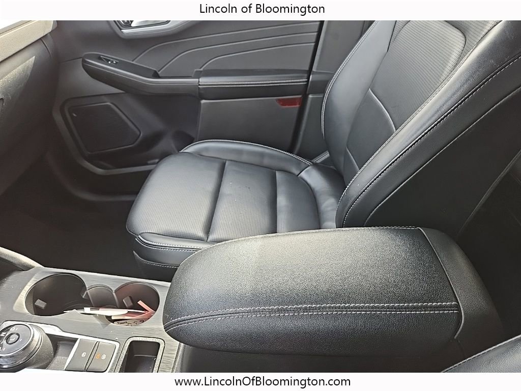 Used 2024 Ford Escape Platinum image 35