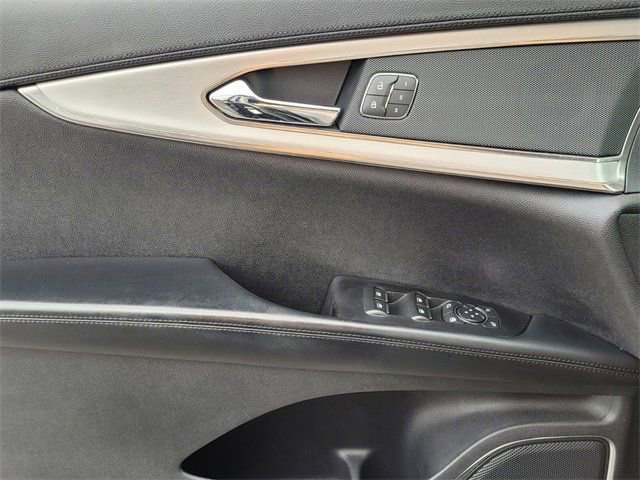 Used 2020 Lincoln Nautilus FWD image 30