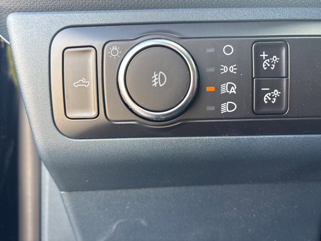 New 2025 Ford Maverick Lobo image 18