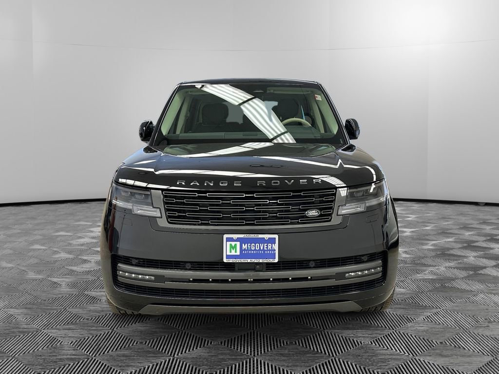 Used 2024 Land Rover Range Rover Long Wheelbase SE image 8