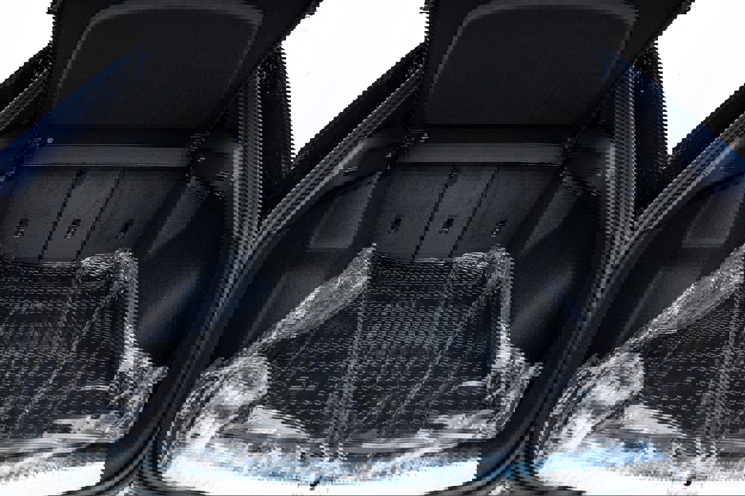 New 2025 Audi Q3 2.0T Premium image 15