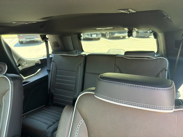 Used 2026 GMC Yukon Denali Ultimate AWD/4WD image 28