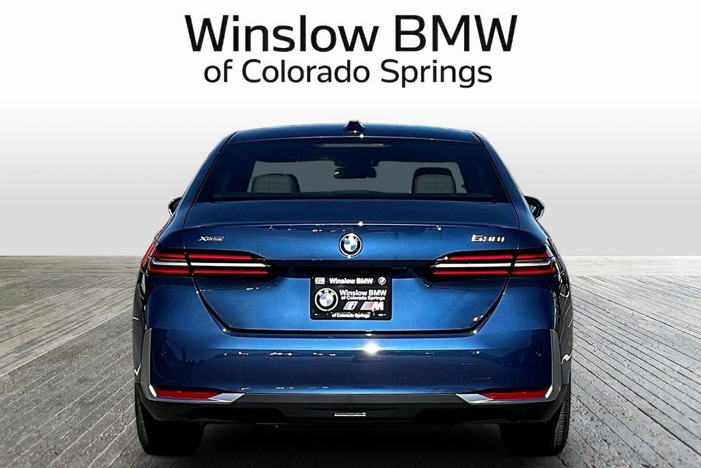 New 2026 BMW 530i xDrive w/ Premium Package AWD/4WD image 4