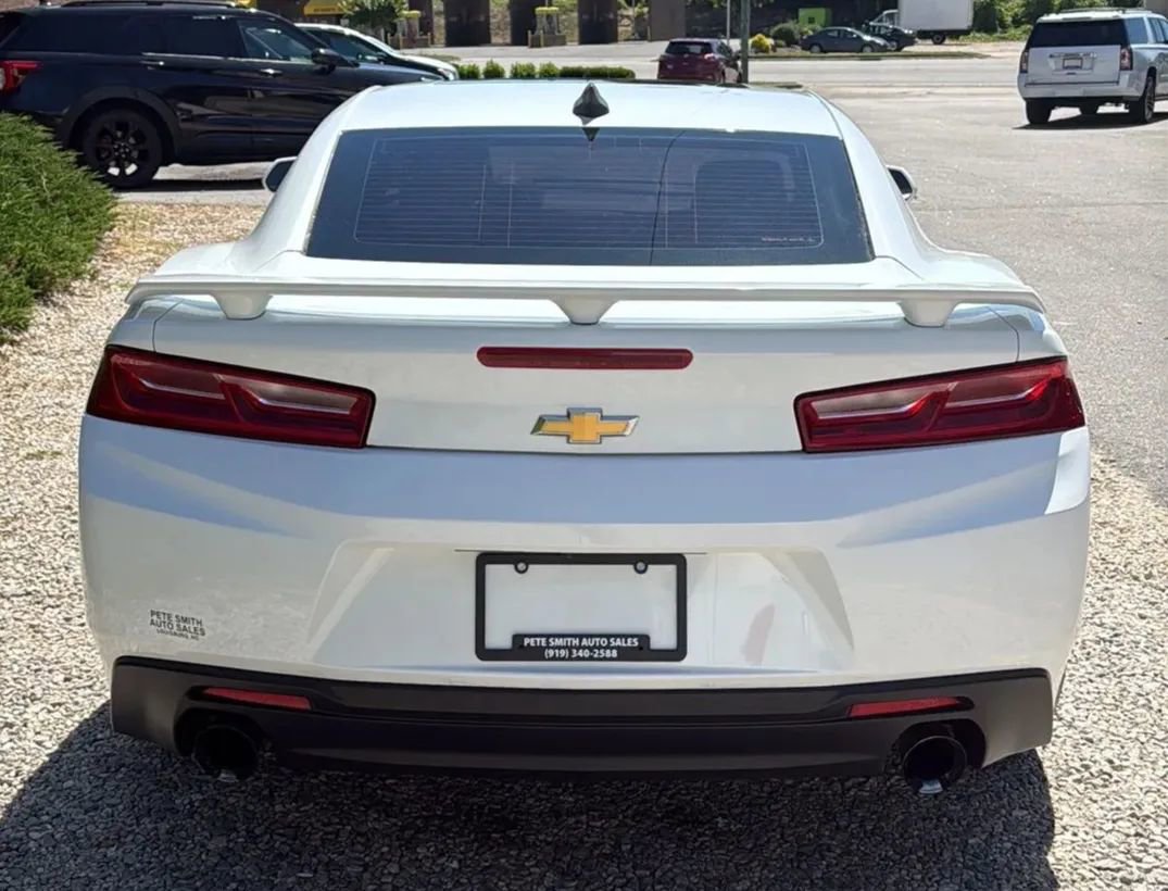 Used 2017 Chevrolet Camaro LT RWD image 8