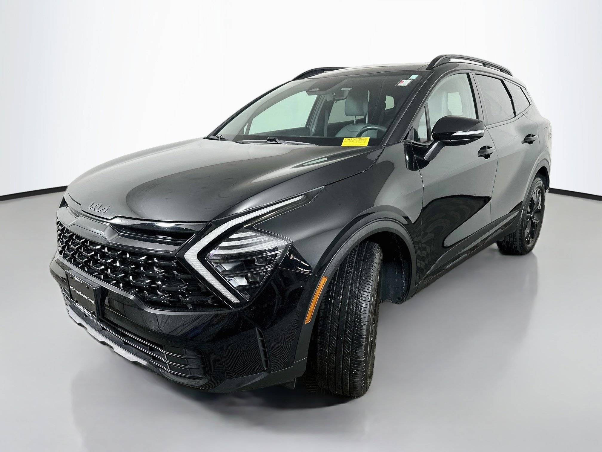 Certified 2025 Kia Sportage X-Line w/ Premium Package AWD/4WD image 3