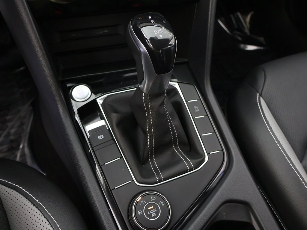 Used 2022 Volkswagen Taos SEL image 54