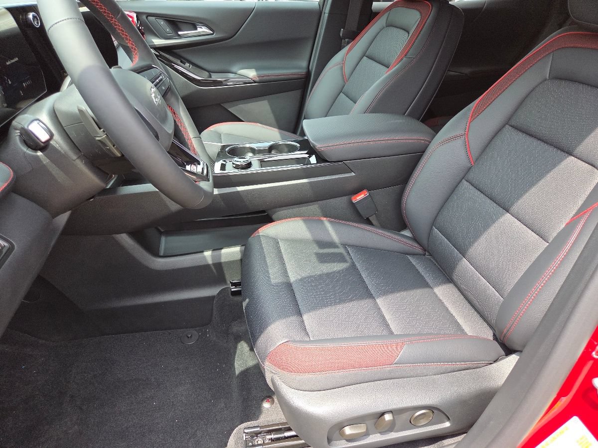 New 2027 Chevrolet Equinox RS FWD image 25